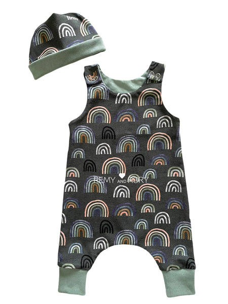 Size 3M rainbows romper and hat, organic cotton